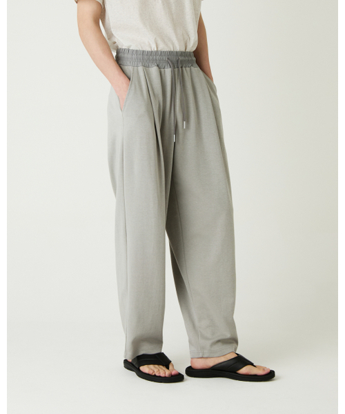 THEENDQUESTION(ジエンドクエスチョン)の「Relax tuck pants / GRAY(その他パンツ・レディース・その他・FREE)」の8枚目の写真