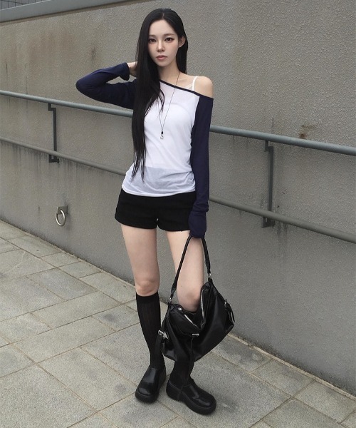 anyonemore(エニワンモア)の「バンディングストラップショートパンツ(その他パンツ・レディース・ブラック・LARGE/MEDIUM/SMALL)」の11枚目の写真