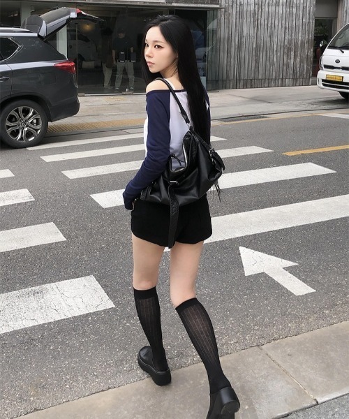 anyonemore(エニワンモア)の「バンディングストラップショートパンツ(その他パンツ・レディース・ブラック・LARGE/MEDIUM/SMALL)」の14枚目の写真