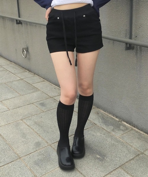 anyonemore(エニワンモア)の「バンディングストラップショートパンツ(その他パンツ・レディース・ブラック・LARGE/MEDIUM/SMALL)」の19枚目の写真