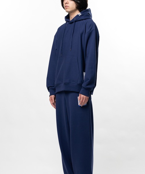 In・stru(men-tal).(インストルメンタル)の「French Terry Hoodie(パーカー・メンズ・ダークグレー/ブラック・44/48/46)」の16枚目の写真