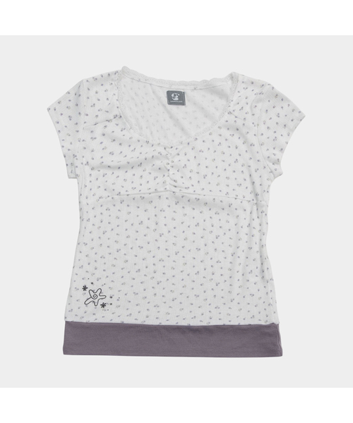 SOME PLACE(サムプレイス)の「フラワーレースネックシャーリングポイントスターボトムグラフィックセミクロップ半袖Tシャツ_2COLOR(Tシャツ/カットソー・レディース・ホワイト/ブラック・FREE)」の1枚目の写真