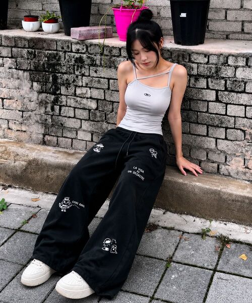 ARTISTWEAR（アーティストウェア）の「[ATW] ライズルーズワイドパンツ（スウェットパンツ・レディース・ブラック/グレー・SMALL/MEDIUM/LARGE/X-LARGE/XX-LARGE）」の6枚目の写真