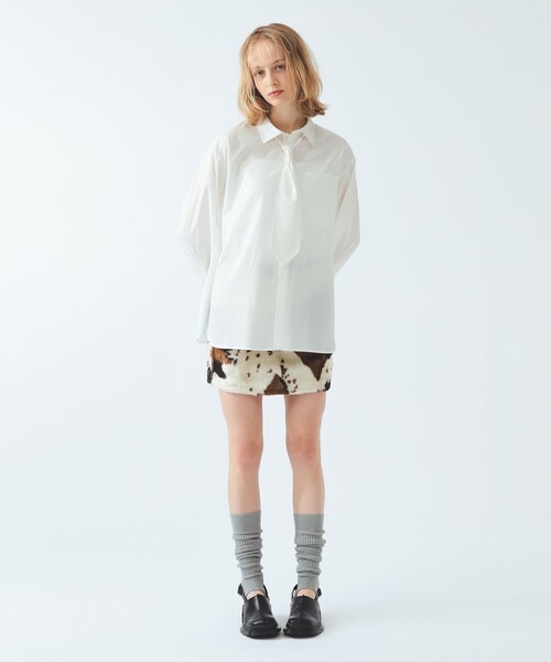 Ray BEAMS(レイビームス)の「ネクタイ セット ビッグシャツ(シャツ/ブラウス・レディース・ピンク/ホワイト・ONE SIZE)」の3枚目の写真