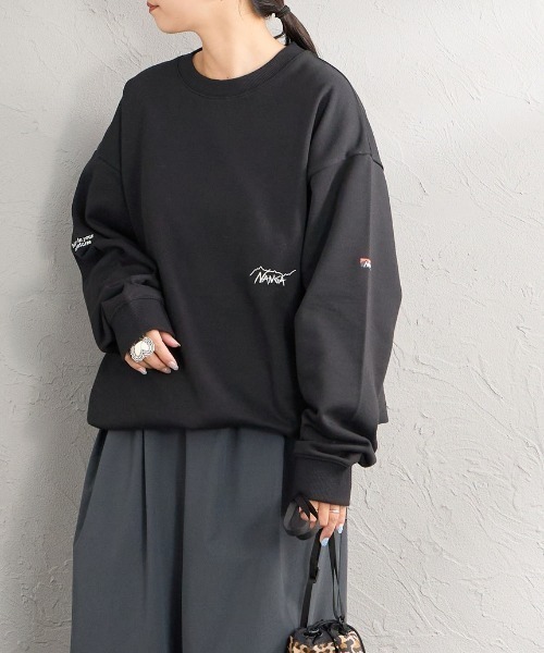 NANGA（ナンガ）の「【WEB先行予約】[NANGA/ナンガ] 別注 ワンポイントロゴ刺繍 ドローコードスウェット（スウェット・レディース・ブラック/ネイビー・L/M/S）」の5枚目の写真