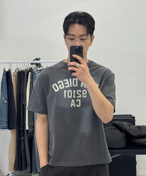 ECORR（エコル）の「[ユニセックス] ピグメントブラシ CA クロップ半袖Tシャツ_カーキ（Tシャツ/カットソー・レディース・その他・0/1/2/3）」の9枚目の写真