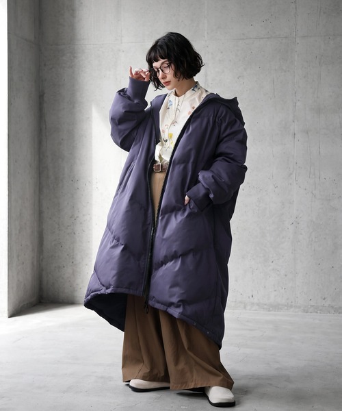 antiqua(アンティカ)の「フード付き 2WAY 撥水 中綿 コクーンコート(その他アウター・レディース・ブラック/ダークパープル・ONESIZE)」の3枚目の写真