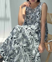 〇【接触冷感・UVカット】インド 総柄バサリとゆったり ノースリーブワンピース