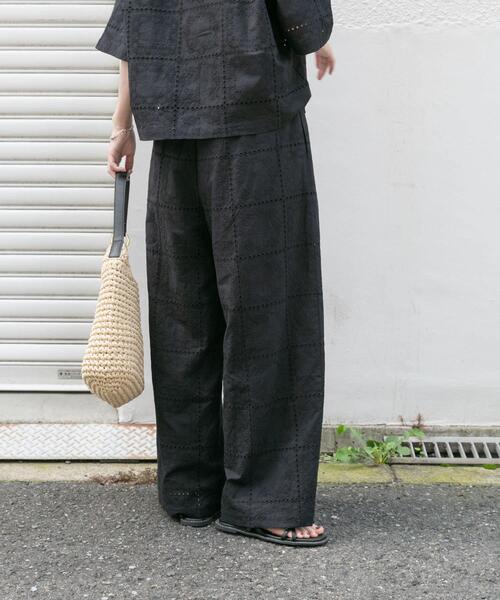 ITEMS URBANRESEARCH(アイテムズ アーバンリサーチ)の「ブロックレースパンツ(その他パンツ・レディース・ブラック/ホワイト系その他・FREE)」の3枚目の写真