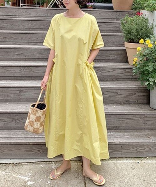 gossip!ロサンゼルス(ゴシップロサンゼルス)の「ポケットギャザー Aラインフレア マキシ丈ワンピース(ワンピース・レディース・レモンイエロー/オフホワイト・XL/L/M/S)」の2枚目の写真