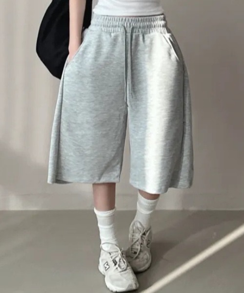 yuue' ( wear )（ユーイ）の「バミューダスウェットパンツ（スウェットパンツ・レディース・グレー/ブラック・FREE）」の12枚目の写真