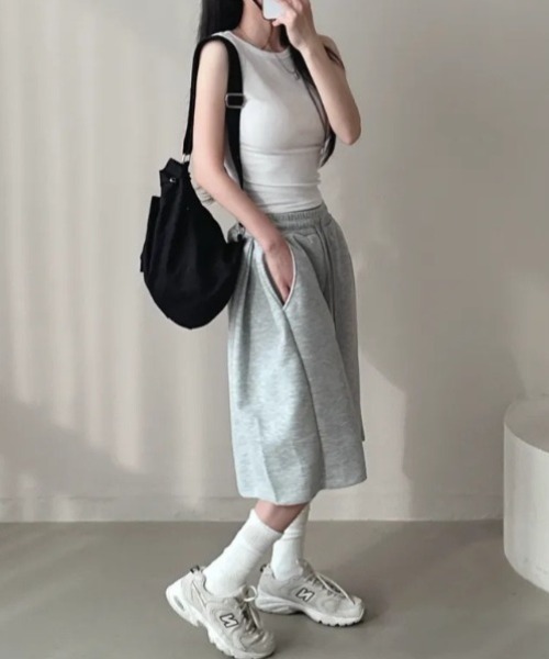 yuue' ( wear )（ユーイ）の「バミューダスウェットパンツ（スウェットパンツ・レディース・グレー/ブラック・FREE）」の4枚目の写真