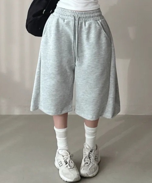 yuue' ( wear )（ユーイ）の「バミューダスウェットパンツ（スウェットパンツ・レディース・グレー/ブラック・FREE）」の5枚目の写真