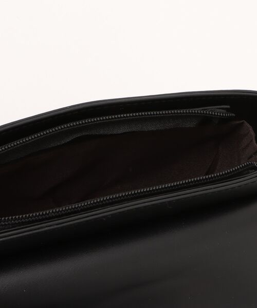 VIBGYOR(ヴィブジョー)の「LESRIRE/ 波型フラップ太ショルダー2WAYショルダーバッグ L9387(ショルダーバッグ・レディース・ブラック/ホワイト/ブラウン・FREE)」の19枚目の写真