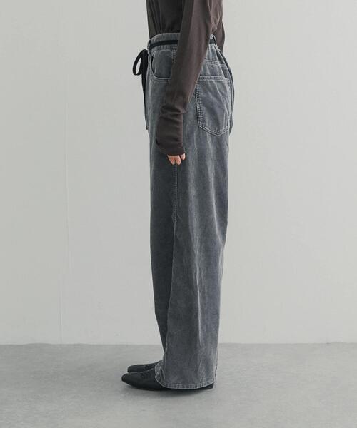 URBAN RESEARCH DOORS(アーバンリサーチドアーズ)の「ウォッシュドコーデュロイパンツ(その他パンツ・レディース・アイボリー/チャコールグレー・MEDIUM/SMALL)」の20枚目の写真