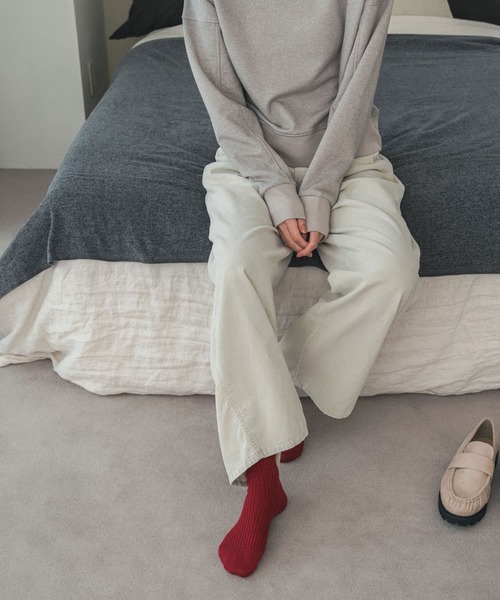 URBAN RESEARCH DOORS(アーバンリサーチドアーズ)の「ウォッシュドコーデュロイパンツ(その他パンツ・レディース・アイボリー/チャコールグレー・MEDIUM/SMALL)」の22枚目の写真