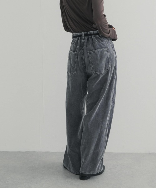 URBAN RESEARCH DOORS(アーバンリサーチドアーズ)の「ウォッシュドコーデュロイパンツ(その他パンツ・レディース・アイボリー/チャコールグレー・MEDIUM/SMALL)」の8枚目の写真