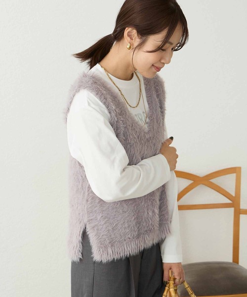 Aunely（オーネリー）の「【Aunely】＜hugもこ＞やわらかシャギーニットベスト（ベスト・レディース・ダークブラウン/カーキ/ライトグレー/アイボリー/チャコールグレー/ブラック・FREE）」の4枚目の写真