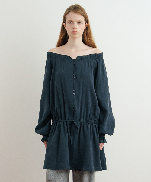 SINOON(シヌーン)の「Romantic Shirring Mini Dress (Navy)(ワンピース・レディース・ネイビー・FREE)」の3枚目の写真