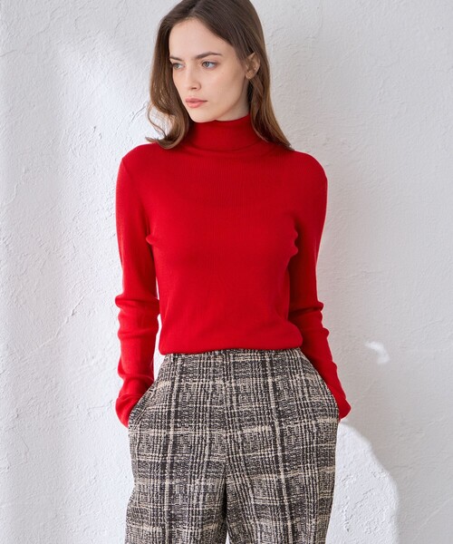 MACKINTOSH LONDON（マッキントッシュ ロンドン）の「クリアニットタートル（ニット/セーター・レディース・ライトブルー/レッド系その他3/ブルー系その他4/ブラウン系その他4/オフホワイト/ネイビー/ベージュ/ブラック・38/40）」の8枚目の写真