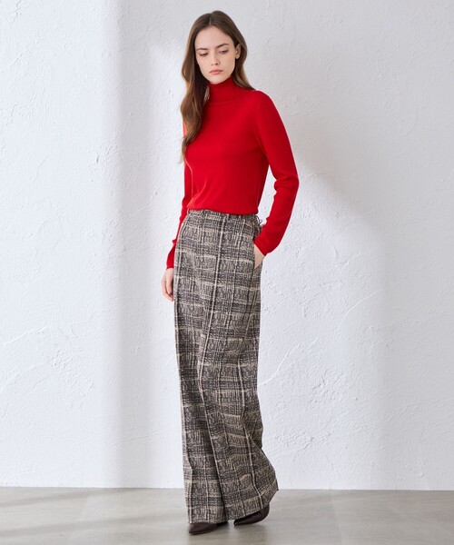 MACKINTOSH LONDON（マッキントッシュ ロンドン）の「クリアニットタートル（ニット/セーター・レディース・ライトブルー/レッド系その他3/ブルー系その他4/ブラウン系その他4/オフホワイト/ネイビー/ベージュ/ブラック・38/40）」の22枚目の写真
