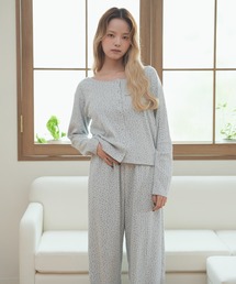 eMutille（エミュティーユ）の「【SET ITEM】eyelet flower cami & cardigan set   アイレットフラワーキャミ&カーディガンセット（ルームウェア/パジャマ）」