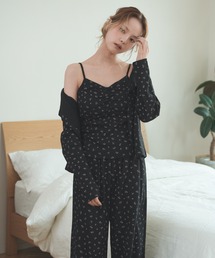 eMutille（エミュティーユ）の「【SET ITEM】eyelet flower cami & cardigan set   アイレットフラワーキャミ&カーディガンセット（ルームウェア/パジャマ）」