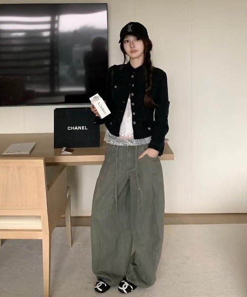 FAVORITO(ファヴォリート)の「ショートシングルブレストジャケット(デニムジャケット・レディース・ブルー/グリーン/ブラック・S/M/L)」の7枚目の写真