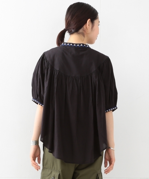 trepied（トレピエ）の「trepied / シシュウ プルオーバーブラウス（シャツ/ブラウス・レディース・ホワイト/ブラック・ONE SIZE）」の8枚目の写真