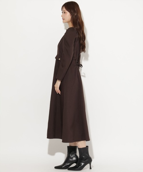 AND COUTURE(アンドクチュール)の「Vネックパフスリーブワンピース(ワンピース・レディース・ベージュ/ブラウン/ネイビー・FREE)」の7枚目の写真