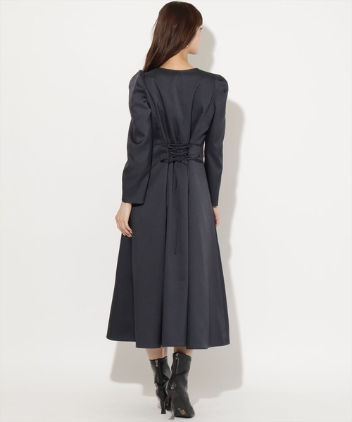 AND COUTURE(アンドクチュール)の「Vネックパフスリーブワンピース(ワンピース・レディース・ベージュ/ブラウン/ネイビー・FREE)」の5枚目の写真