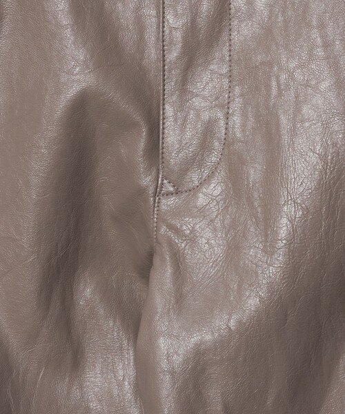 UNITED ARROWS & SONS(ユナイテッドアローズアンドサンズ)の「<UNITED ARROWS & SONS> LTHR LIKE NP ST PANTS/パンツ(その他パンツ・メンズ・ベージュ/ブラック・L/XL/S/M)」の20枚目の写真