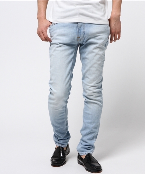 lean dean cirrus sky