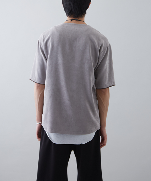 STUDIOUS（ステュディオス）の「マイクロスウェードハーフスリーブTシャツ （Tシャツ/カットソー・メンズ・グレー/ブラック/ピンク・2/3/1）」の11枚目の写真