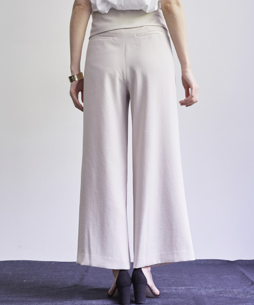 STUDIOUS（ステュディオス）の「STUDIOUS センターベンツフラップパンツ（その他パンツ・レディース・アイボリー/ブラック/カーキ・1/0）」の15枚目の写真