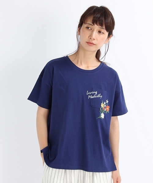 studio CLIP(スタディオクリップ)の「ポケットフラワー刺繍プルオーバー(Tシャツ/カットソー・レディース・スモーク/オフホワイト/ブルー・LARGE/MEDIUM)」の1枚目の写真