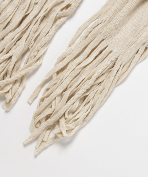 Kahiko（カヒコ）の「【Kahiko】ブレイドフリンジショール（マフラー・レディース・ホワイト/ネイビー/グレー/グレイッシュベージュ・FREE）」の6枚目の写真