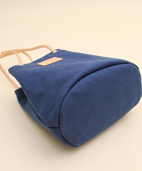 coen(コーエン)の「キャンバスコンビ巾着ショルダーバッグ(ショルダーバッグ・レディース・ナチュラル/ネイビー・FREE)」の11枚目の写真