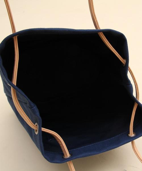 coen(コーエン)の「キャンバスコンビ巾着ショルダーバッグ(ショルダーバッグ・レディース・ナチュラル/ネイビー・FREE)」の15枚目の写真