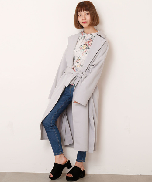 RAY CASSIN(レイカズン)の「オーバーサイズトレンチコート(トレンチコート・レディース・ネイビー/ピンク/ベージュ/グレー・FREE)」の2枚目の写真