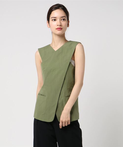 HELIOPOLE(エリオポール)の「JANE SMITH FRONT CROSS VEST(ベスト・レディース・ベージュ/カーキ・38)」の2枚目の写真