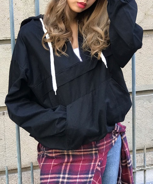 SPIGA（スピーガ）の「ﾏｳﾝﾃﾝﾊﾟｰｶｰ（マウンテンパーカー・レディース・カーキ/ブルー/イエロー/ブラック/レッド・FREE）」の2枚目の写真