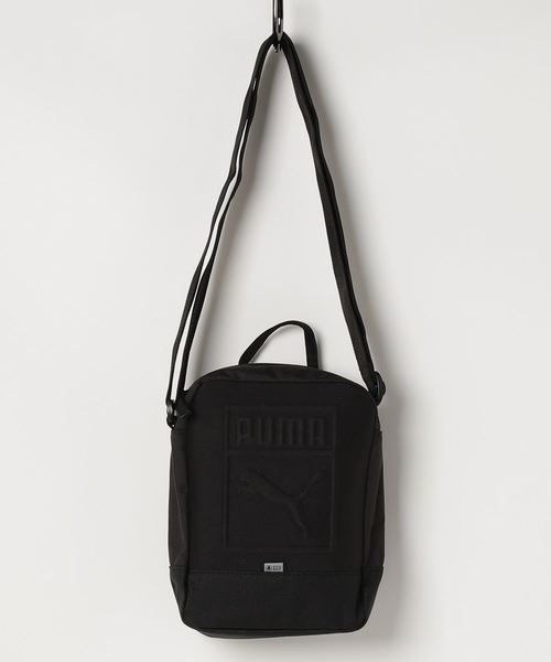 PUMA（プーマ）の「WEGO/PUMA Sポータブル（ショルダーバッグ・メンズ・ブラック/ネイビー・FREE）」の2枚目の写真