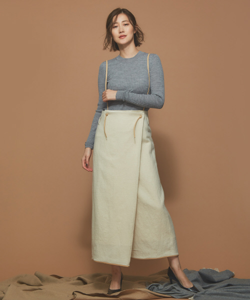 Abahouse Devinette（ドゥヴィネット）の「ワンピーススカート（スカート・レディース・ホワイト/ネイビー・フリー）」の3枚目の写真