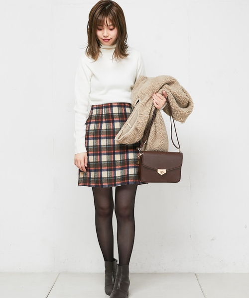 natural couture(ナチュラルクチュール)の「起毛チェックミニスカート(スカート・レディース・グレー系その他/ブラウン系その他/ブルー系その他/オレンジ系その他・FREE)」の13枚目の写真