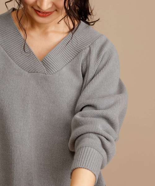 Munich（ミューニック）の「ピーチコットンタック編みニットVネックプルオーバー（ニット/セーター・レディース・ブラウン/グレー/ピンク/ライトベージュ・FREE）」の10枚目の写真