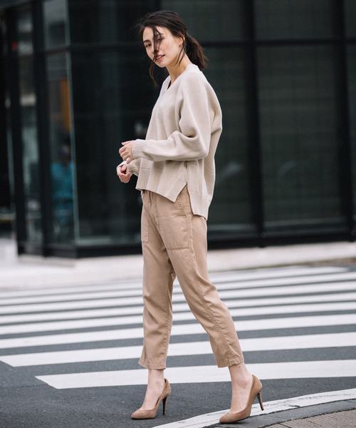 Munich（ミューニック）の「ピーチコットンタック編みニットVネックプルオーバー（ニット/セーター・レディース・ブラウン/グレー/ピンク/ライトベージュ・FREE）」の15枚目の写真