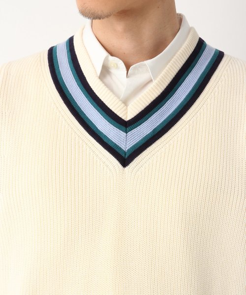 GLOBAL WORK（グローバルワーク）の「チルデンVニットベスト（ベスト・メンズ・オフホワイト/グリーン・LARGE/MEDIUM）」の4枚目の写真