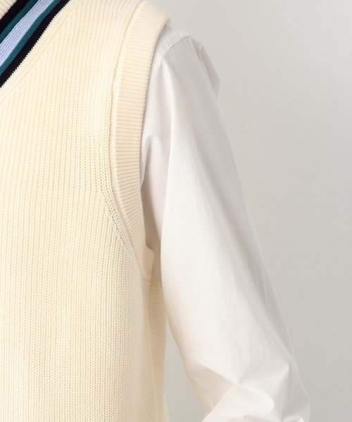 GLOBAL WORK（グローバルワーク）の「チルデンVニットベスト（ベスト・メンズ・オフホワイト/グリーン・LARGE/MEDIUM）」の3枚目の写真