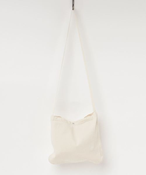 TODAYFUL（トゥデイフル）の「I DON'T MINDサコッシュバッグ（ショルダーバッグ・レディース・キナリ・FREE）」の2枚目の写真